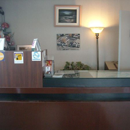 Motel Seigneurie De Vaudreuil Buitenkant foto